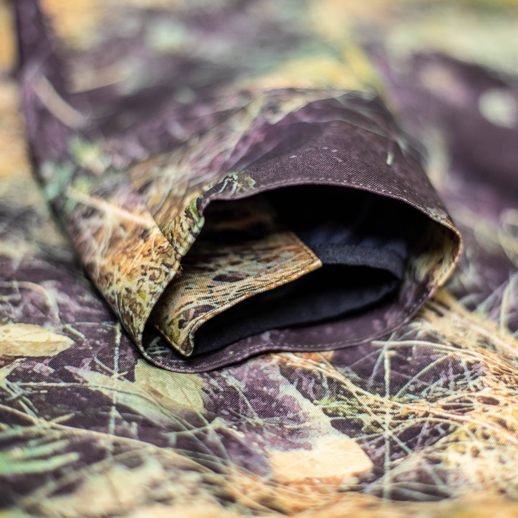 Close up of the double cuff system.